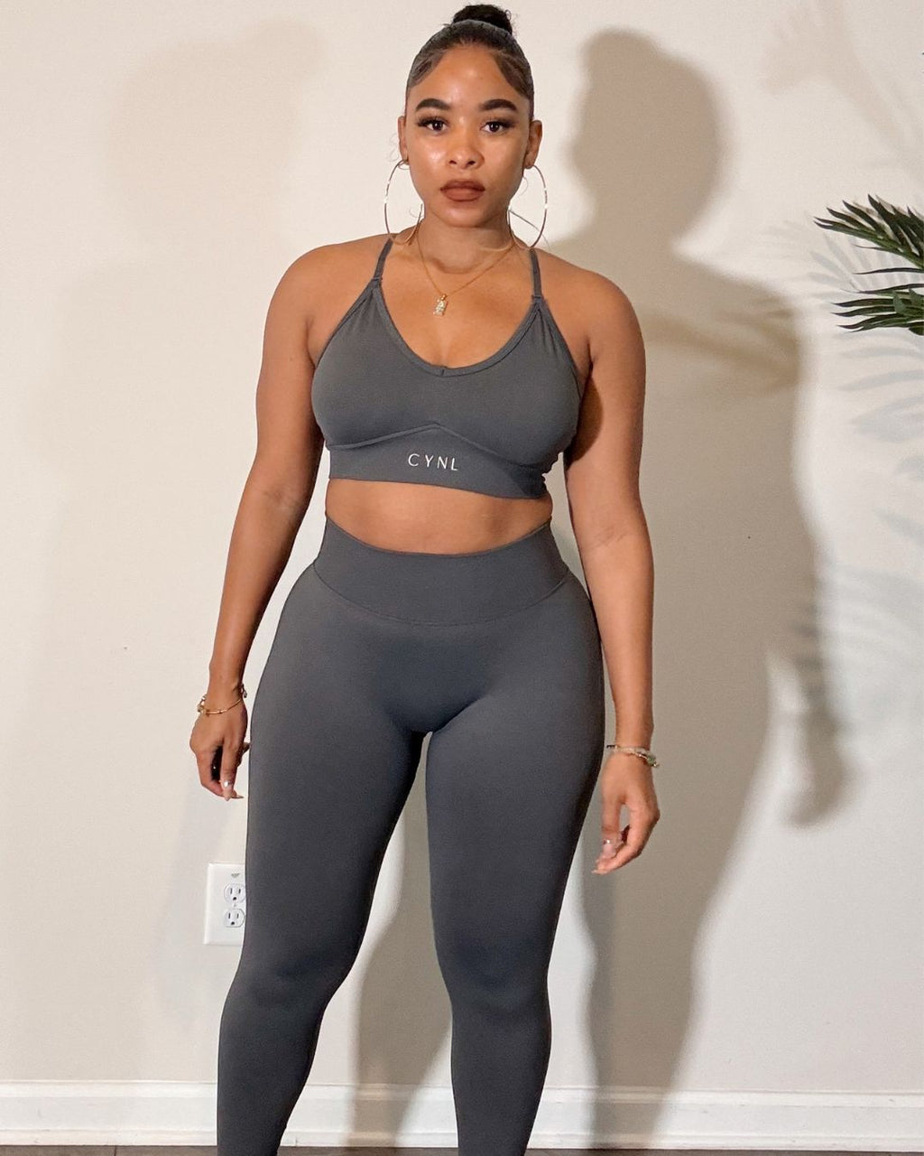 CYNL SCULPTED SHAPE WEAR SET (TOP WITH LEGGINGS)