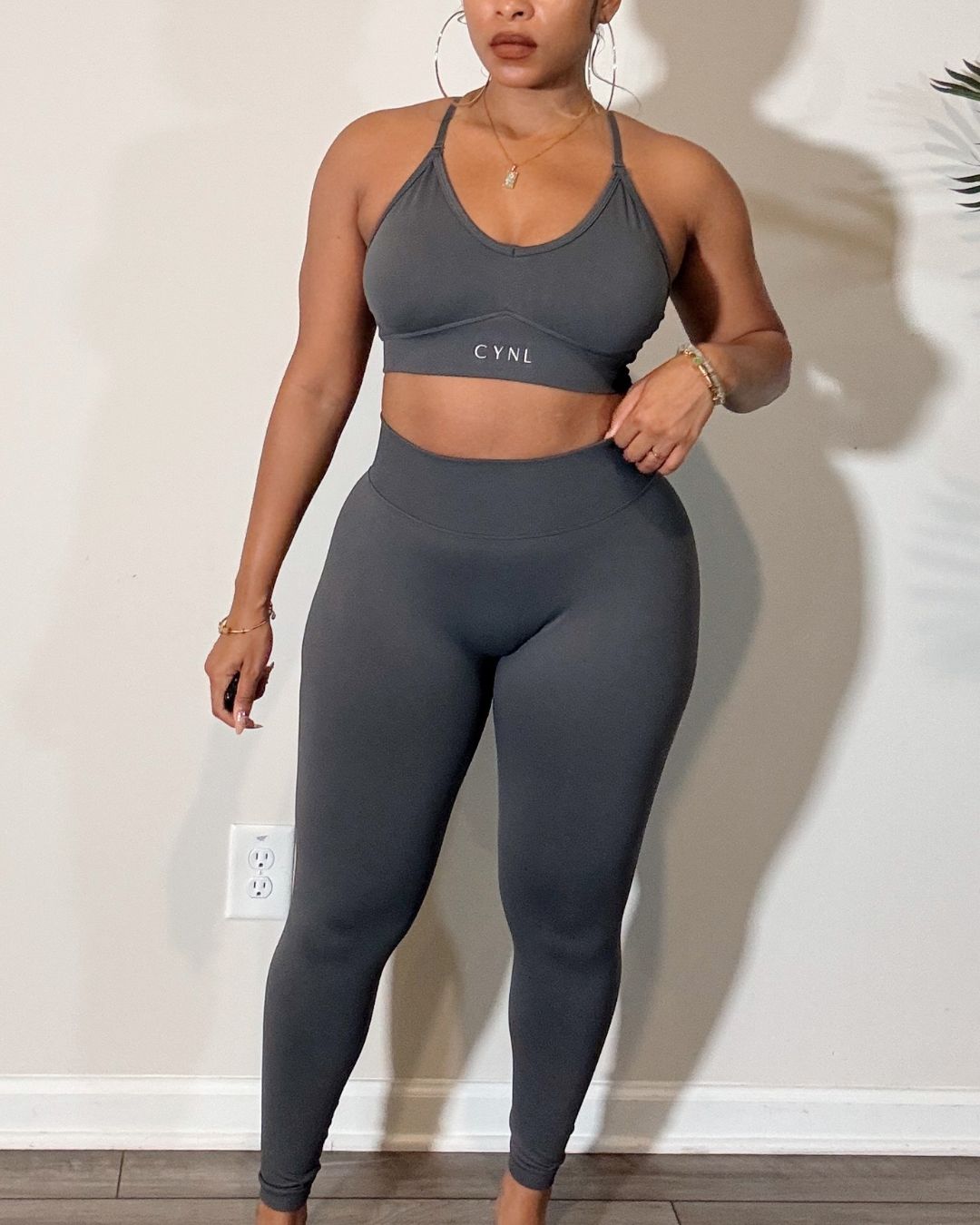 CYNL SCULPTED SHAPE WEAR SET (TOP WITH LEGGINGS)